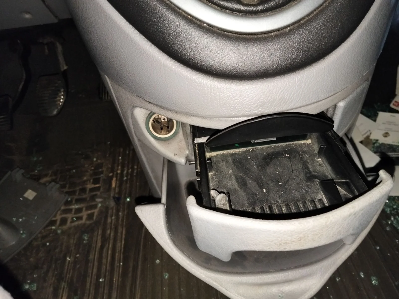 Foto de CENICERO CITROEN XSARA PICASSO