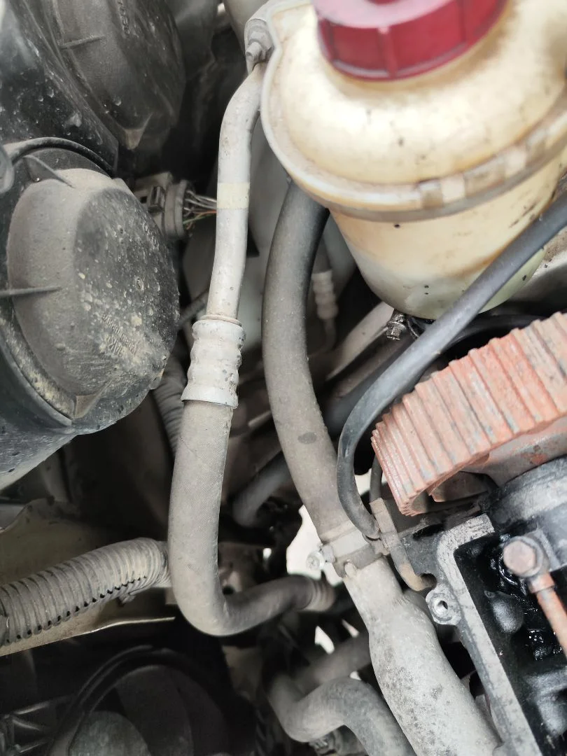 Foto de TUBOS AIRE ACONDICIONADO FIAT I DOBLÒ (119) 1.9 JTD CAT (105 CV / 77 KW)