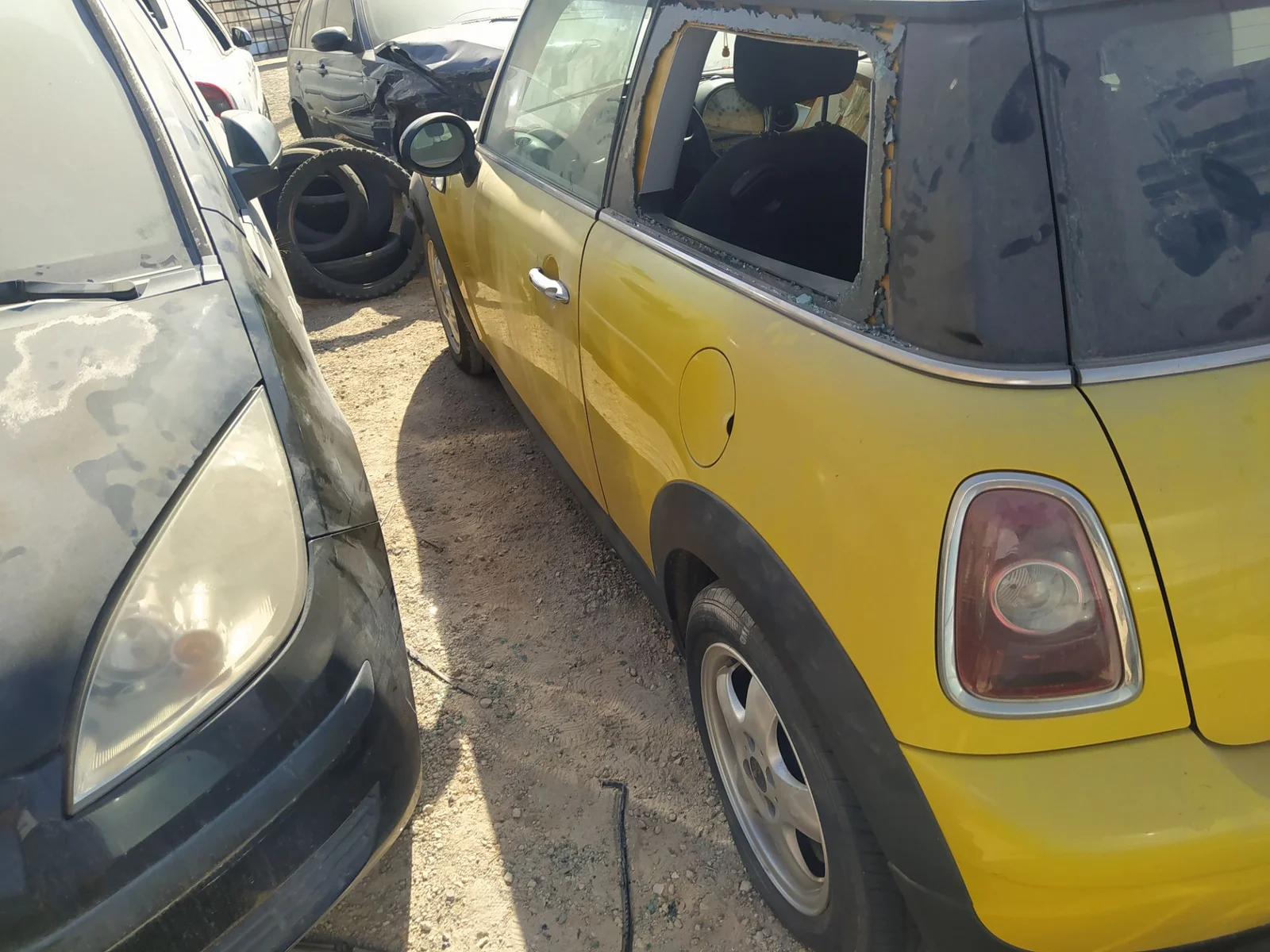 Foto de TAPA EXTERIOR COMBUSTIBLE MINI MINI (R56) 1.4 16V CAT (95 CV / 70 KW) referencia 51177148883