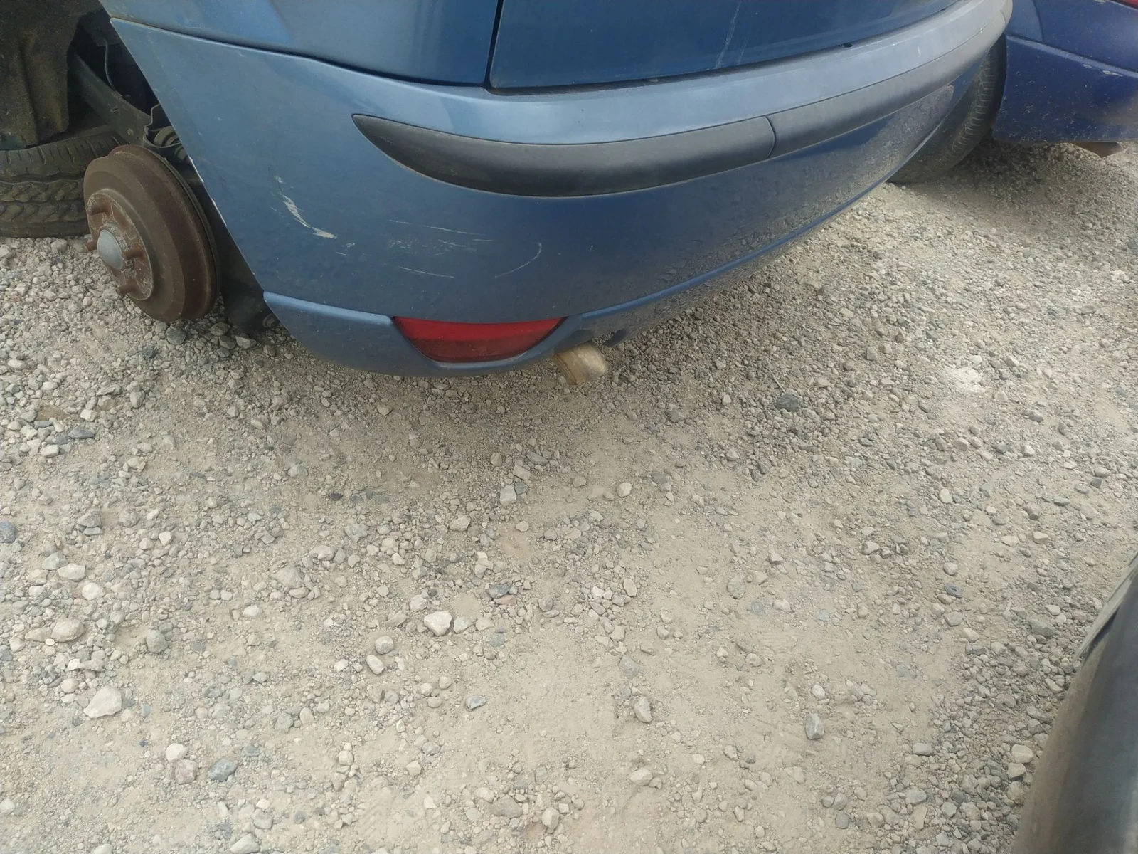 Foto de TUBO ESCAPE TRASERO FORD FOCUS BERLINA (CAK) 1.8 TDDI Turbodiesel CAT (90 CV / 66 KW)