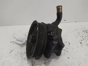 Foto de BOMBA DIRECCION FORD FOCUS BERLINA (CAK) referencia HBDGA foto 4