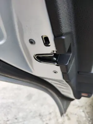 Foto de CERRADURA PUERTA TRASERA IZQUIERDA MERCEDES-BENZ CLASE E (BM 211) BERLINA 3.0 CDI CAT (190 CV / 140 KW)