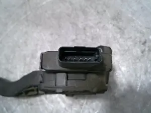 Foto de POTENCIOMETRO PEDAL CITROEN C3 1.4 HDi (68 CV / 50 KW) referencia 9671433780 foto 3