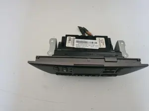 Foto de MANDO CALEFACCION / AIRE ACONDICIONADO JAGUAR S-TYPE (03.1999) 4.0 V8 32V CAT (276 CV / 203 KW) referencia 1R8H18C612AALGR foto 2