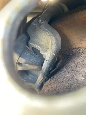 Foto de PINZA DE FRENO TRASERA IZQUIERDA VOLKSWAGEN LT FURGÓN/COMBI 2.5 TDI (109 CV / 80 KW) referencia 2D0615423B