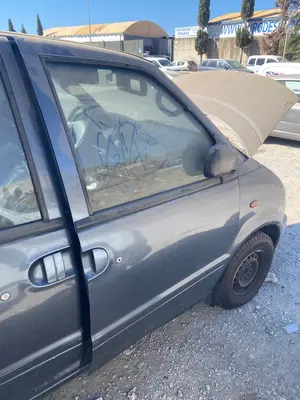 Foto de PUERTA DELANTERA DERECHA NISSAN SERENA (C23M) 2.3 Diesel (75 CV / 55 KW)