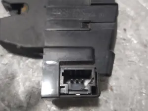 Foto de CERRADURA MALETERO / PORTON PEUGEOT 207 1.4 (73 CV / 54 KW) referencia 9660403980 foto 4