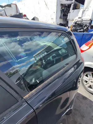Foto de LUNA CUSTODIA TRASERA IZQUIERDA VOLVO V50 FAMILIAR 2.0 Diesel CAT (136 CV / 100 KW) foto 2