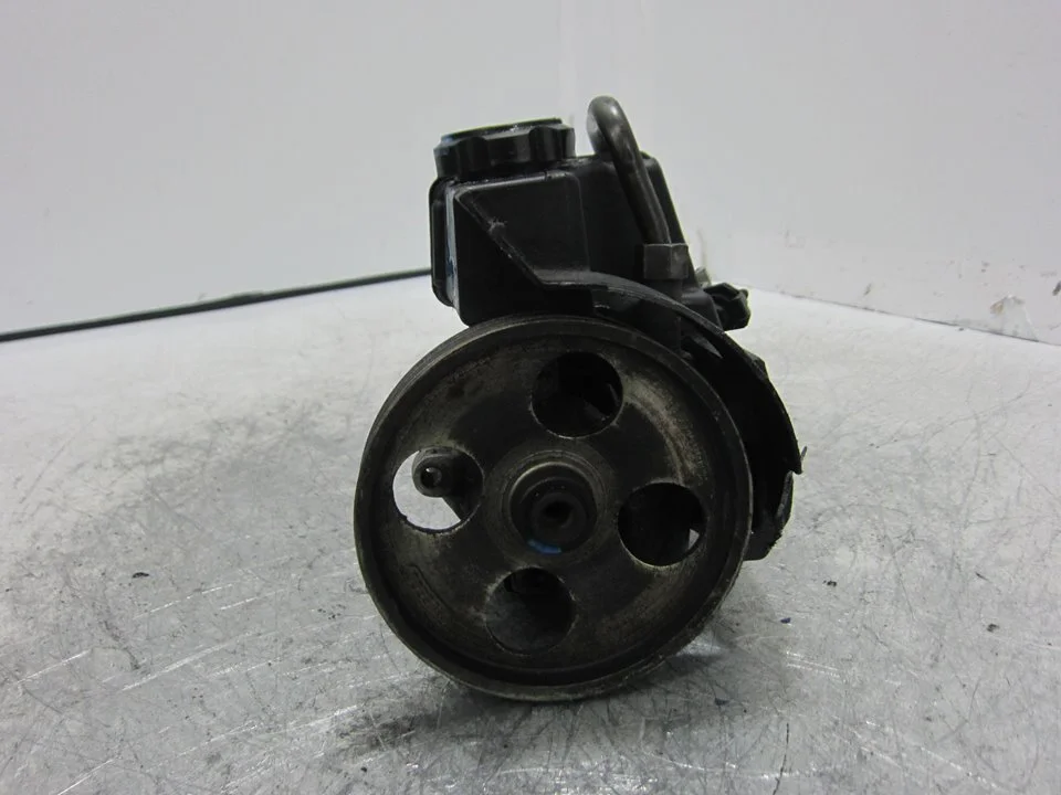 Foto de BOMBA DIRECCION PEUGEOT PARTNER (S2) 1.9 Diesel (69 CV / 51 KW) referencia 9637000980