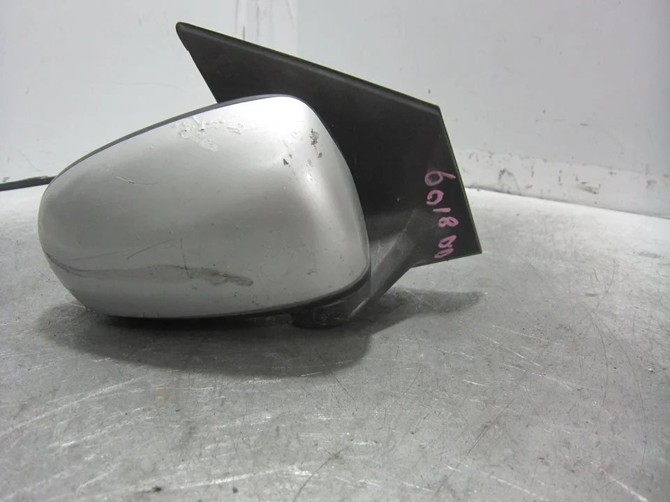 Foto de CARCASA RETROVISOR DERECHO NISSAN ALMERA TINO (V10M) 1.8 16V CAT (114 CV / 84 KW) referencia E11015541