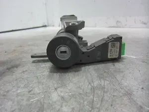 Foto de CONMUTADOR DE ARRANQUE VOLVO S60 BERLINA 2.4 Diesel CAT (163 CV / 120 KW) referencia 8621509 foto 3