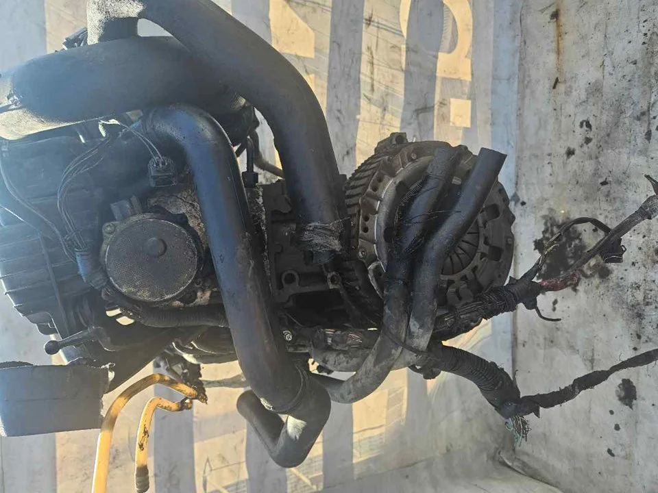 Foto de MOTOR COMPLETO RENAULT CLIO II FASE II (B/CB0) 1.5 dCi Diesel (82 CV / 60 KW) referencia K9K702