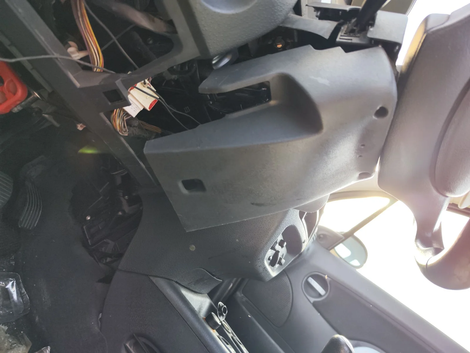 Foto de COLUMNA DIRECCION CITROEN C3 1.4 (73 CV / 54 KW)