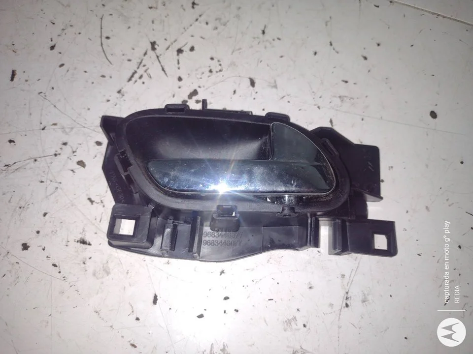 Foto de MANETA INTERIOR TRASERA DERECHA PEUGEOT 3008 referencia 9683446577