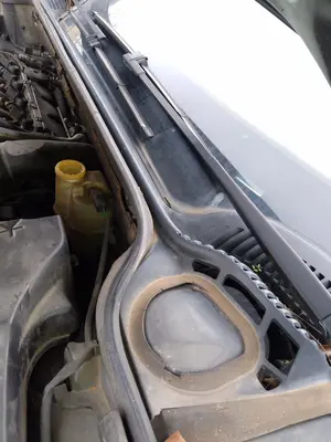Foto de TORPEDO PEUGEOT 407 2.0 16V HDi FAP CAT (RHR / DW10BTED4) (136 CV / 100 KW)