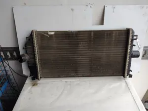 Foto de INTERCOOLER RENAULT LAGUNA (B56) 1.9 dCi Diesel CAT (107 CV / 79 KW) referencia 7701045349