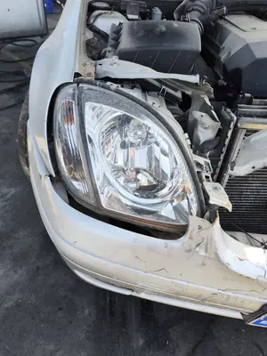 Foto de FARO DERECHO MERCEDES-BENZ SLK (BM 170) ROADSTER 2.0 16V CAT (136 CV / 100 KW) referencia A1708202461