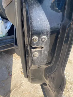 Foto de CERRADURA PUERTA DELANTERA DERECHA KIA SPORTAGE 2.0 CAT (128 CV / 94 KW)