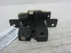 Foto de CERRADURA MALETERO / PORTON RENAULT MEGANE II BERLINA 5P referencia 8200076240 foto 2