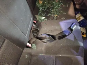 Foto de CINTURON SEGURIDAD TRASERO CENTRAL AUDI A4 BERLINA (8E)