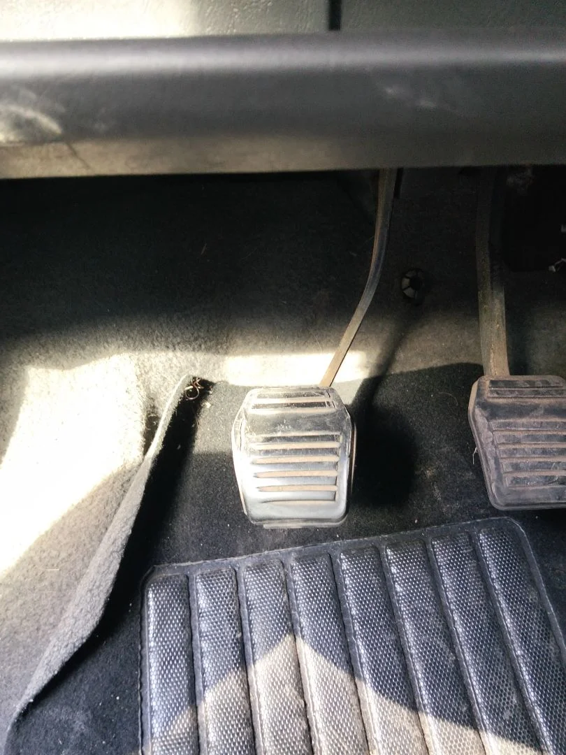 Foto de PEDAL EMBRAGUE FORD FOCUS BERLINA (CAK) 1.6 16V CAT (101 CV / 74 KW)