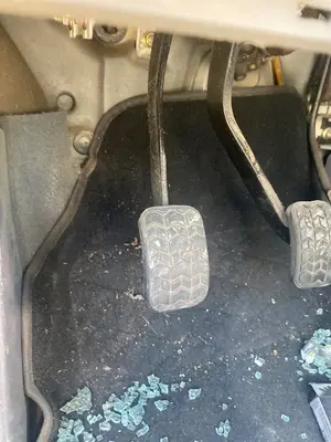 Foto de PEDAL EMBRAGUE KIA RIO (BC) 1.3 CAT (75 CV / 55 KW)