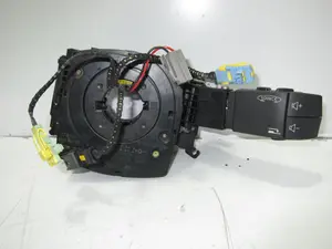Foto de MANDO MULTIFUNCION RENAULT ESPACE IV (JK0) 2.2 dCi Turbodiesel (150 CV / 110 KW) referencia 8200260781 foto 1