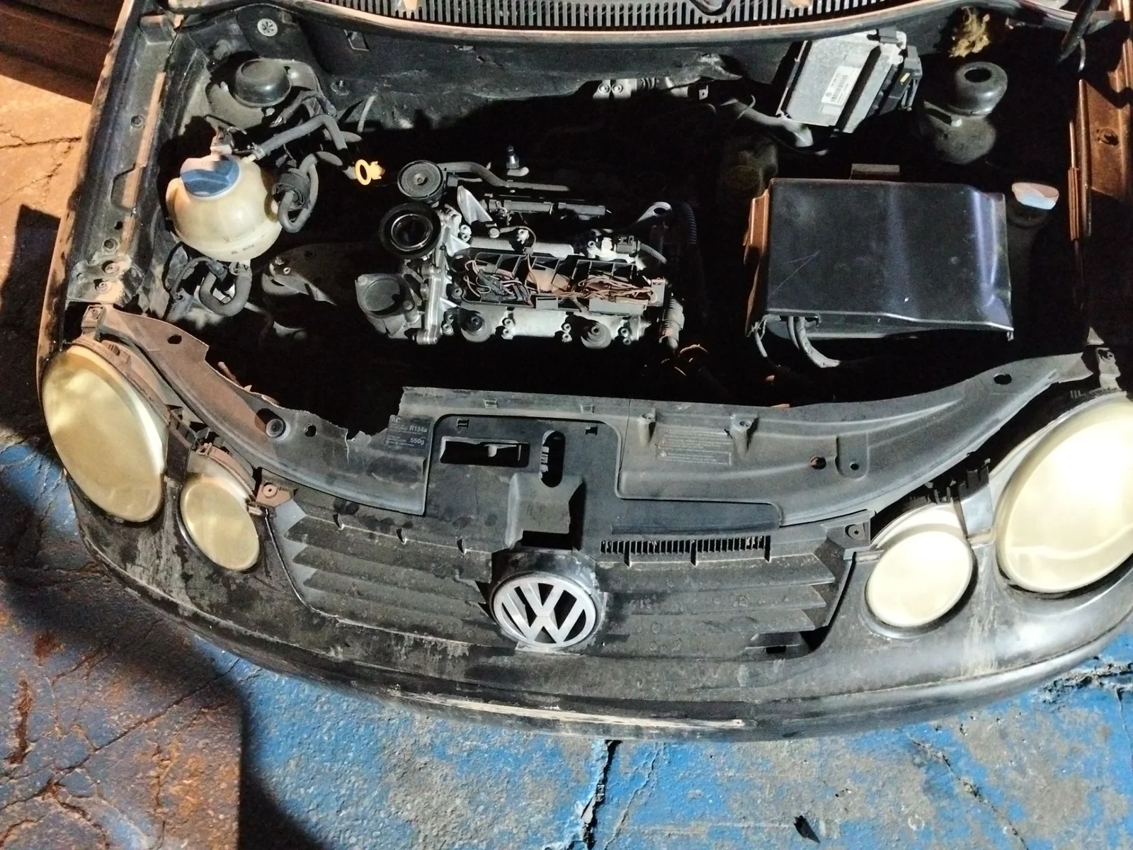 Foto de TRAVESAÑO SUPERIOR VOLKSWAGEN POLO IV (9N1)