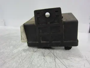 Foto de CAJA PRECALENTAMIENTO PEUGEOT 306 3/5 PT. / 4 PT. (S2) referencia 9616582380 foto 2