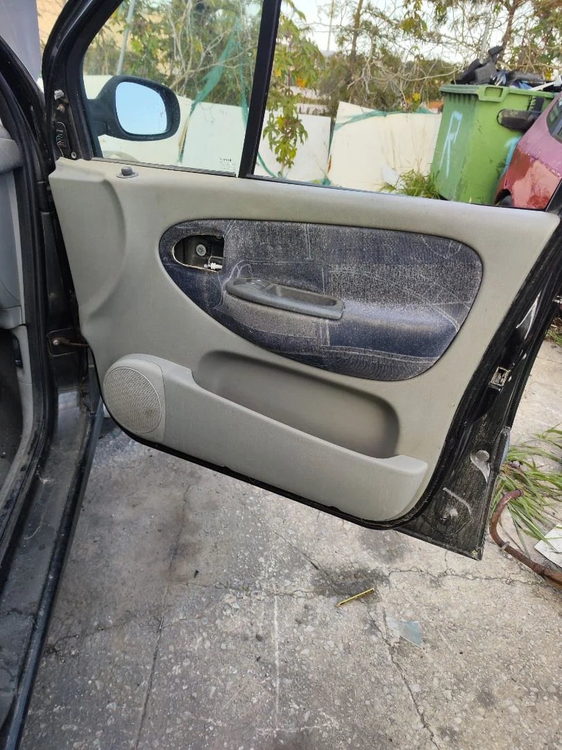 Foto de GUARNECIDO PUERTA DELANTERA DERECHA RENAULT SCENIC I (JA...) 1.4 CAT (95 CV / 70 KW) referencia 7700843145