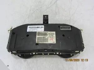 Foto de CUADRO INSTRUMENTOS RENAULT MEGANE II BERLINA 5P referencia 8200074323E foto 4