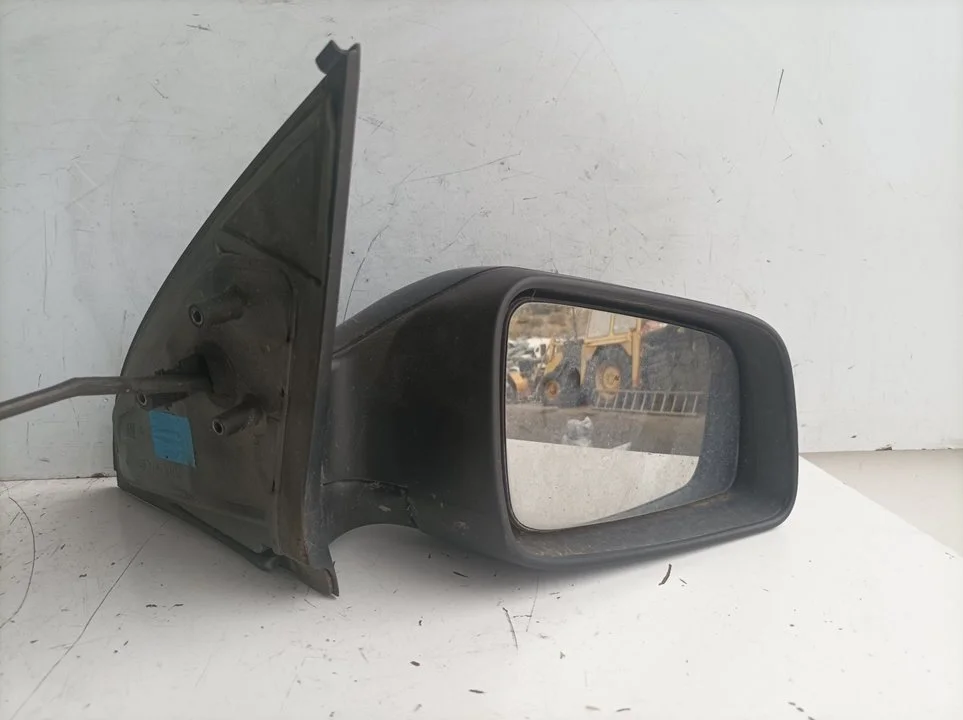 Foto de RETROVISOR DERECHO OPEL ASTRA G BERLINA 2.2 16V DTI CAT (Y 22 DTR / L50) (125 CV / 92 KW) referencia 010534