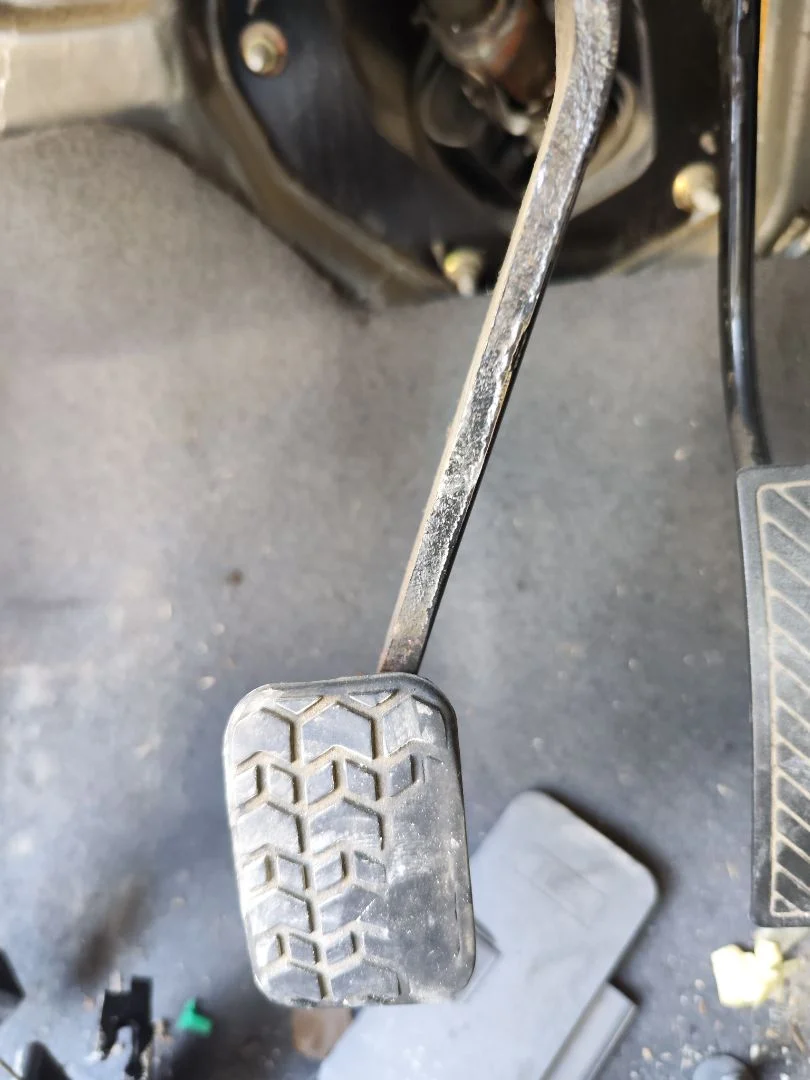 Foto de PEDAL FRENO KIA CARENS (RS) 1.8 16V CAT (126 CV / 93 KW)