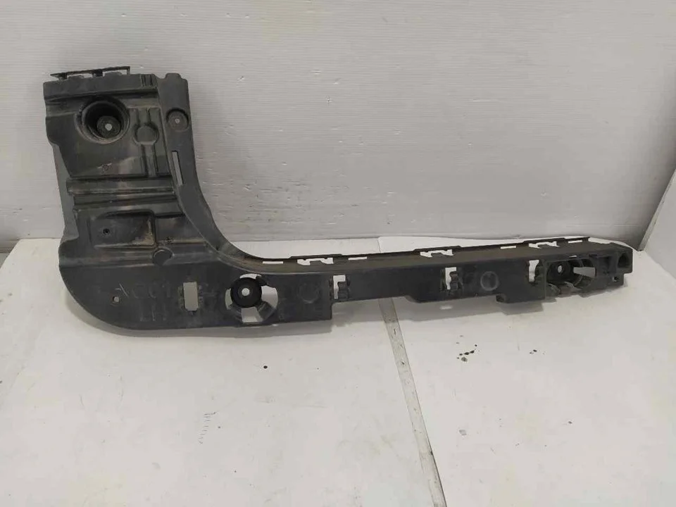 Foto de SOPORTE PARAGOLPES TRASERO BMW SERIE X3 (G01) 3.0 24V Turbodiesel (265 CV / 195 KW) referencia 7400665