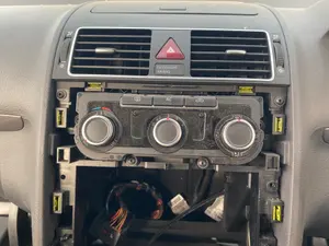 Foto de MANDO CALEFACCION / AIRE ACONDICIONADO VOLKSWAGEN TOURAN (1T3) 1.6 TDI DPF (105 CV / 77 KW) referencia 5K0907044HAZJU