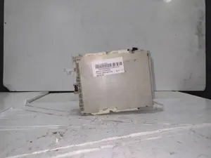 Foto de MODULO ELECTRONICO TOYOTA YARIS (P13) 1.5 16V CAT (Híbrido) (75 CV / 55 KW) referencia 892210D120 foto 9