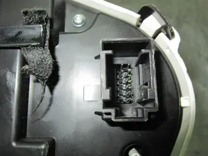 Foto de CUADRO INSTRUMENTOS FORD FIESTA (CNN) 1.25 16V CAT (82 CV / 60 KW) referencia C1BT10849EAU foto 5