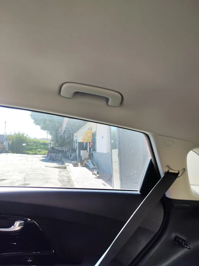 Foto de ASIDERO TECHO TRASERO DERECHO KIA NIRO (SG2) Híbrido 104 kW (1.6 Ltr. - 77 kW) (141 CV / 104 KW) referencia 85340D5300HGC