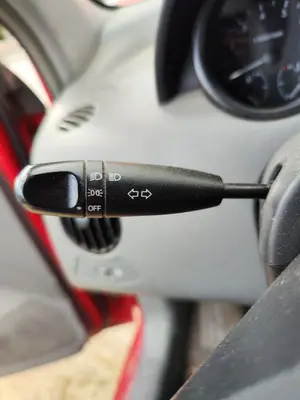 Foto de MANDO INTERMITENTES CHEVROLET KALOS 1.2 CAT (72 CV / 53 KW)
