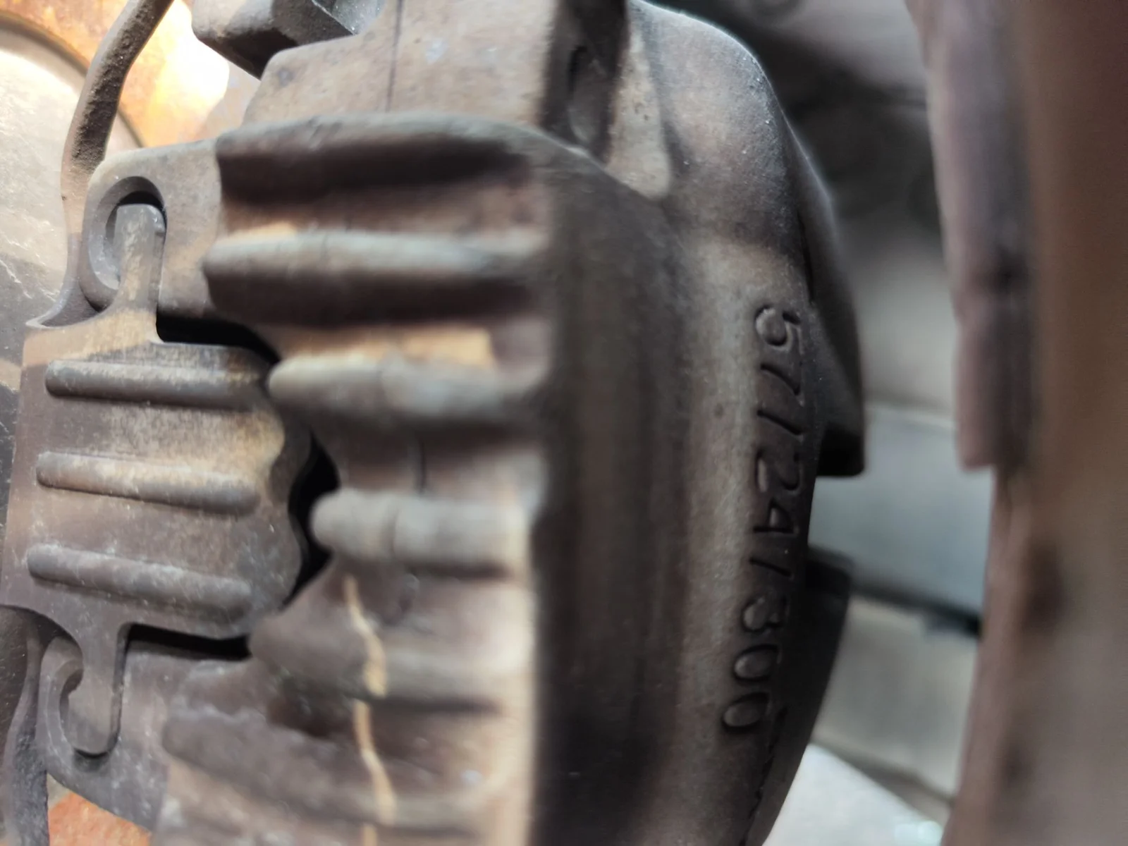 Foto de PINZA DE FRENO DELANTERA IZQUIERDA BMW SERIE 3 BERLINA (E90) 2.0 16V Diesel (163 CV / 120 KW)