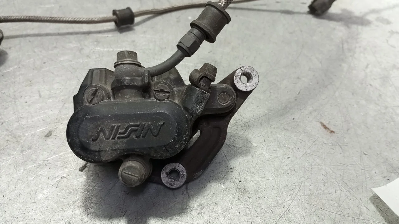 Foto de PINZA DE FRENO DELANTERA DERECHA HONDA CBR 600 F / CBR 600 RR 598 cm3 - 68 kW (92 CV / 68 KW) referencia 45200MN4832