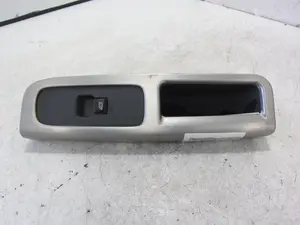 Foto de MANDO ELEVALUNAS DELANTERO DERECHO VOLVO S40 BERLINA 2.5 20V Turbo CAT (220 CV / 162 KW) referencia 03451300 foto 5