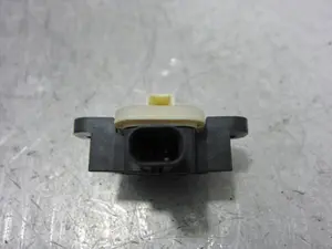 Foto de SENSOR COLISION / IMPACTO MERCEDES-BENZ CLASE A (BM 176) referencia A1668210351 foto 4