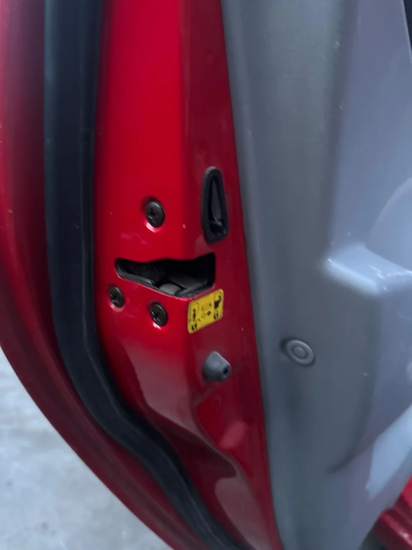 Foto de CERRADURA PUERTA TRASERA IZQUIERDA KIA PICANTO (SA) 1.1 CAT (65 CV / 48 KW) referencia 8142007010HU