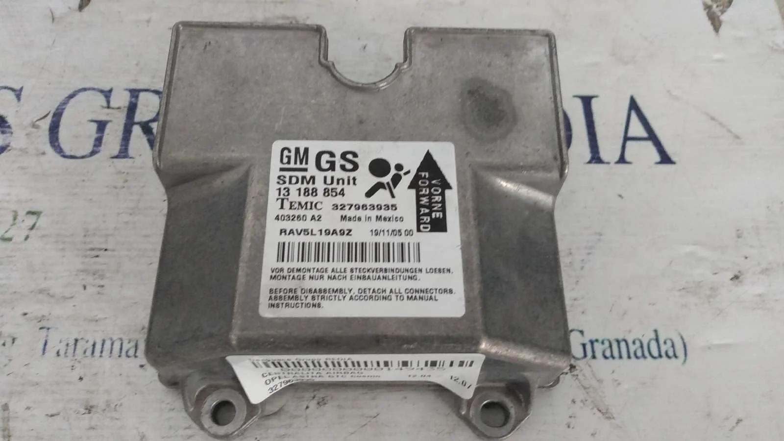 Foto de CENTRALITA AIRBAG OPEL ASTRA H GTC 1.9 16V CDTI CAT (Z 19 DTH / LRD) (150 CV / 110 KW) referencia 327963935