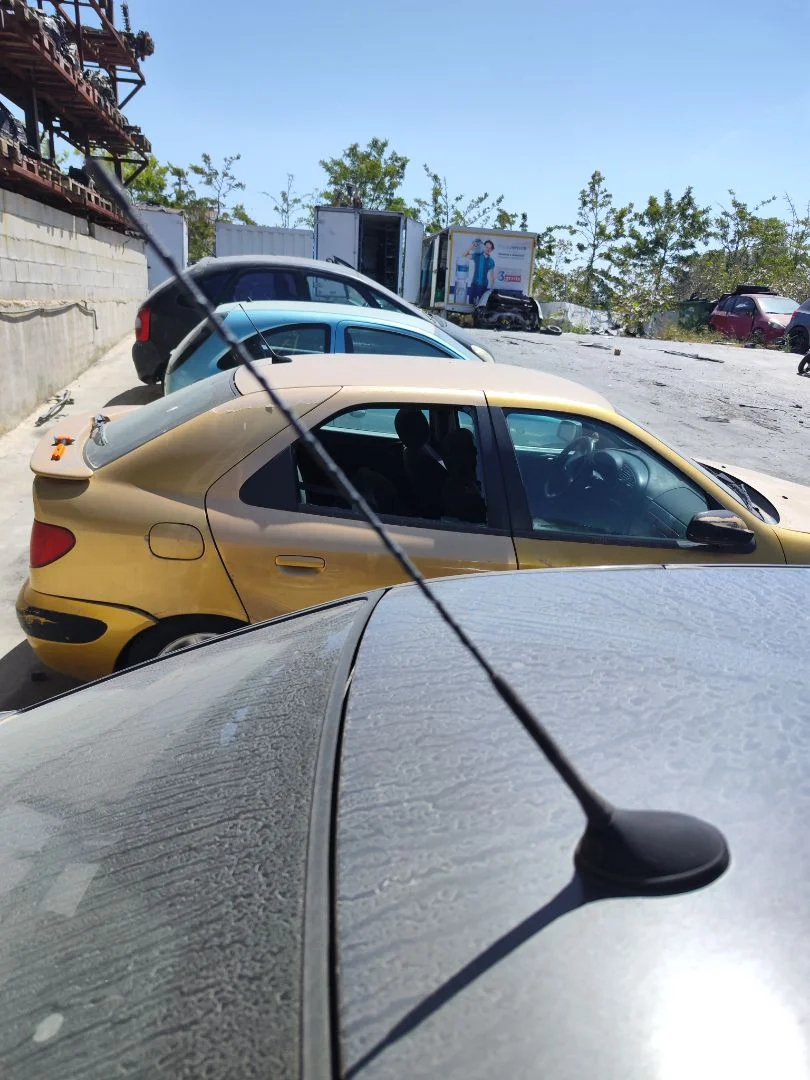 Foto de ANTENA CITROEN XSARA BERLINA 2.0 HDi CAT (RHY / DW10TD) (90 CV / 66 KW)
