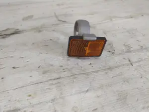 Foto de REFLECTOR TRASERO HONDA SH 125I 125 cm3 - 9 kW (12 CV / 9 KW)