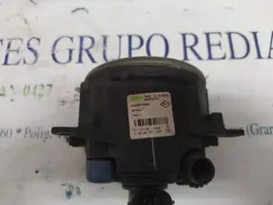 Foto de FARO ANTINIEBLA DERECHO RENAULT MEGANE III COUPE 1.9 dCi Diesel FAP (131 CV / 96 KW) referencia 8200074008 foto 3