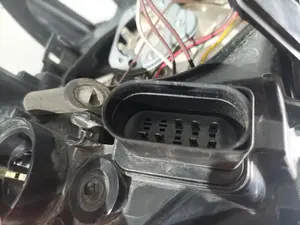 Foto de FARO IZQUIERDO FORD FOCUS BERLINA (CAP) referencia 4M5113W030AF foto 8