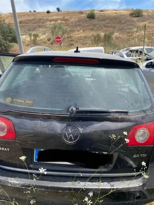 Foto de PORTON TRASERO VOLKSWAGEN PASSAT VARIANT (3C5) 2.0 TDI DPF (170 CV / 125 KW) referencia 3C9827025M